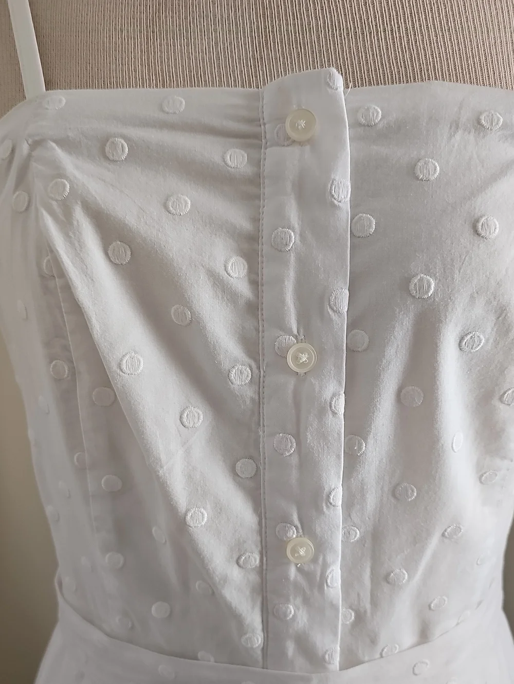 Banana Republic White Eyelet Spaghetti Strap Dress - Classic Summer Style. Sz 6 - Picture 2 of 7